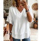👚✨ Stylowa bluzka z dekoltem w serek – przewiewna, o luźnym kroju, idealna na letnie dni na luzie!